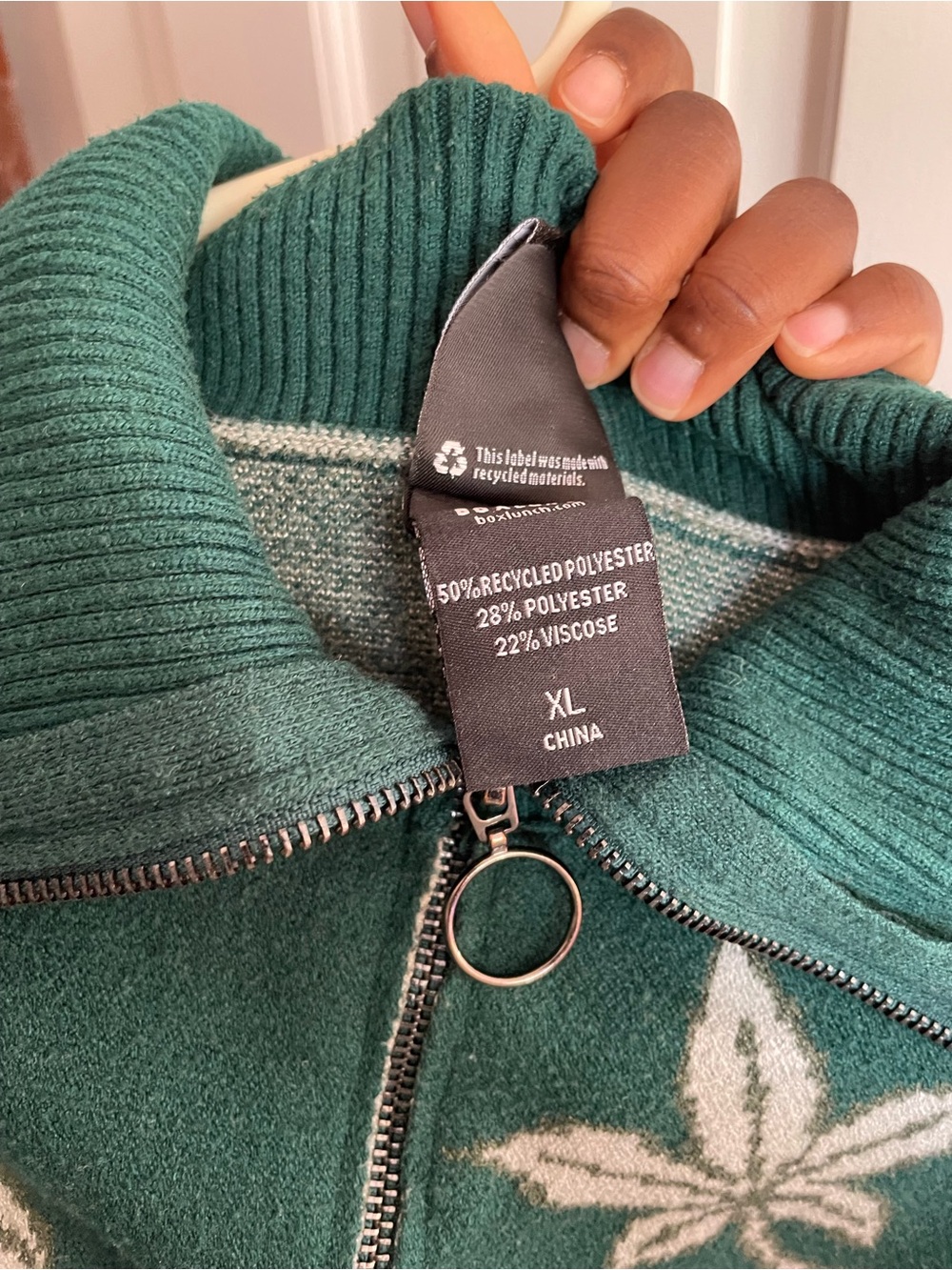Green Totoro Zip-Up Cardigan - Picture 4 of 4